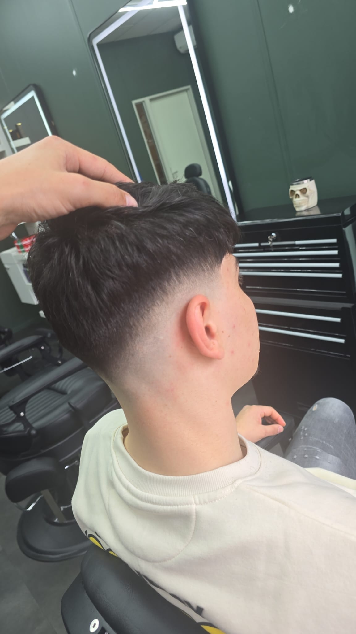 Getextureerde top met mid-skin fade